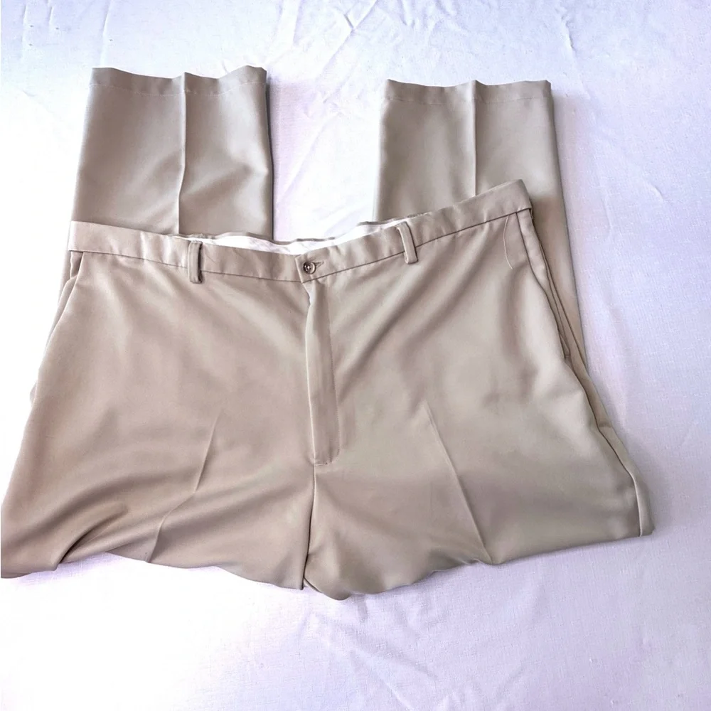 Haggar Men's Khaki Slacks Tan Flat Front Khaki Pants Sz 46” x 30” Big & Tall